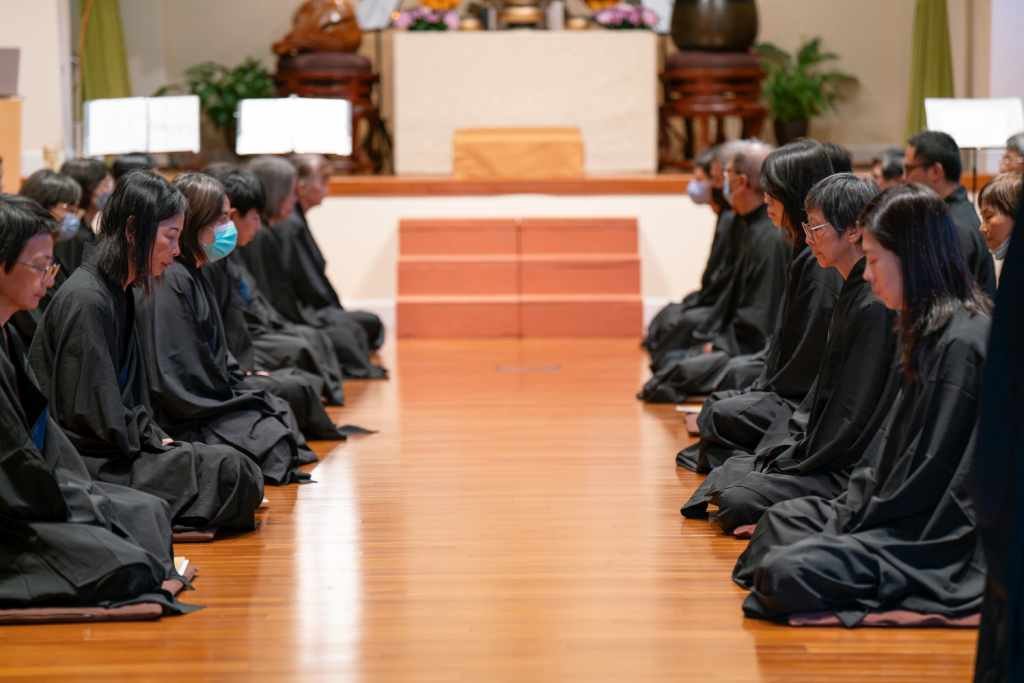 活在當下，不被慣性支配